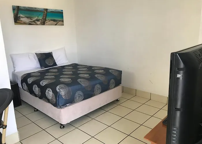 Bilinga Beach Motel